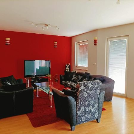 Villa 2 Etagen Mit Grossen Garten Modrica Esterno foto