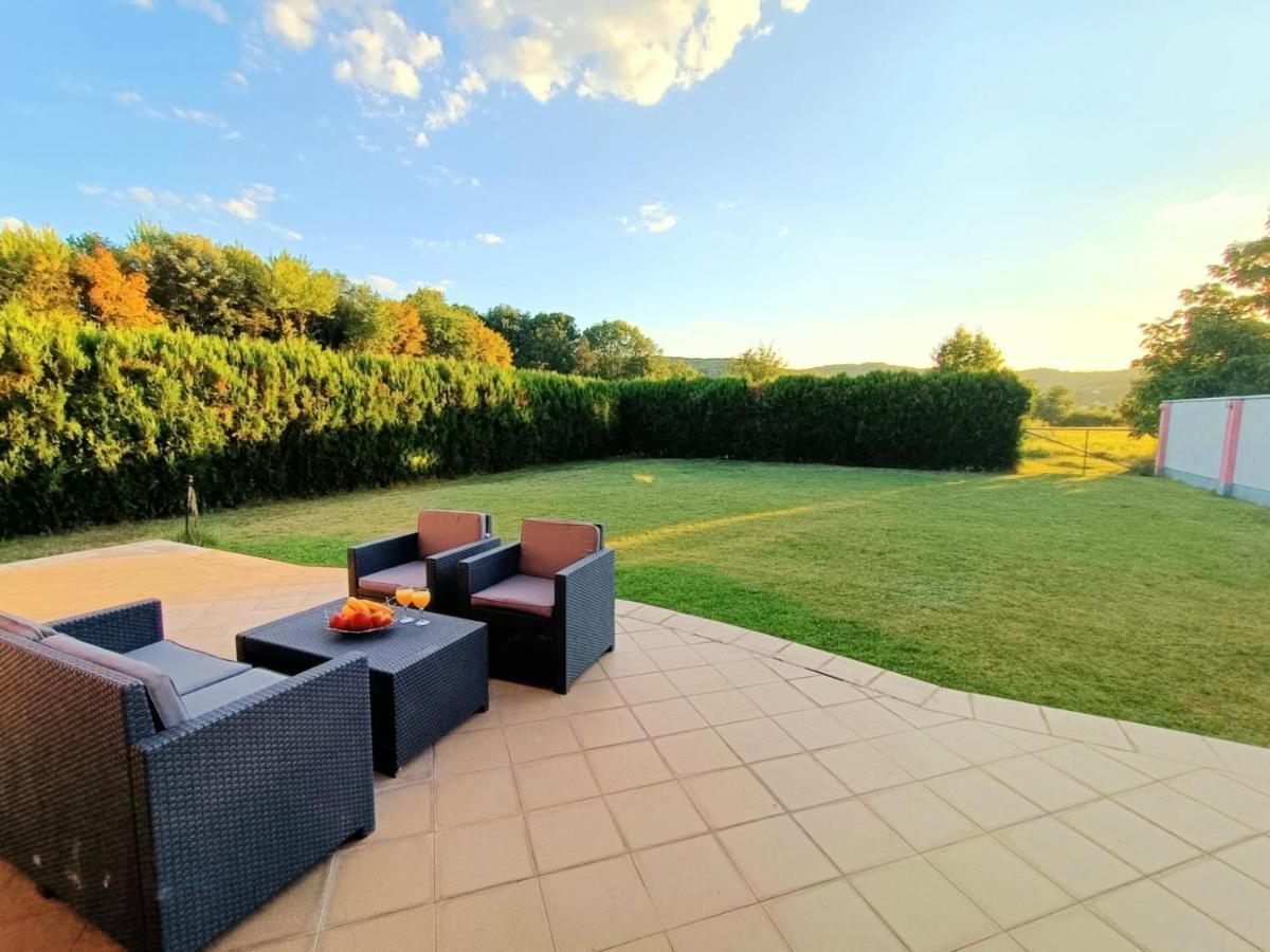 Villa 2 Etagen Mit Grossen Garten Modrica Esterno foto
