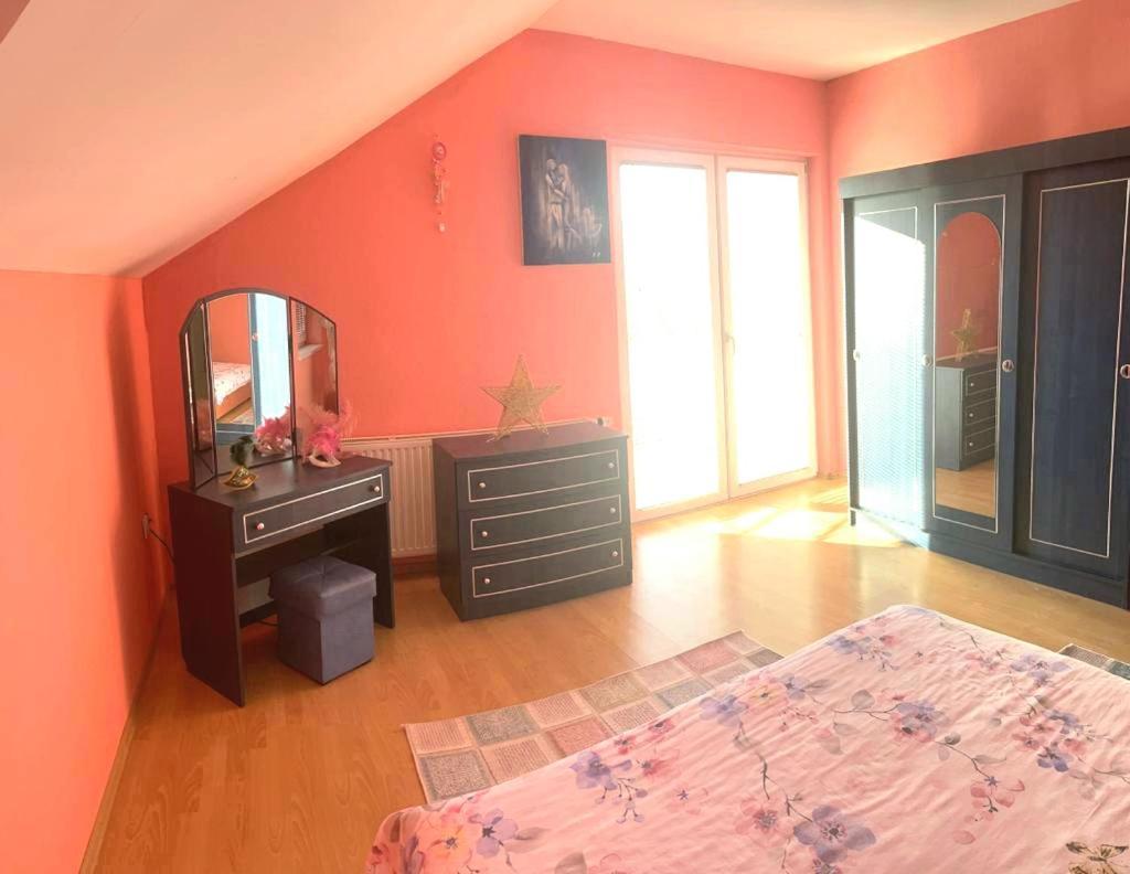 Villa 2 Etagen Mit Grossen Garten Modrica Esterno foto