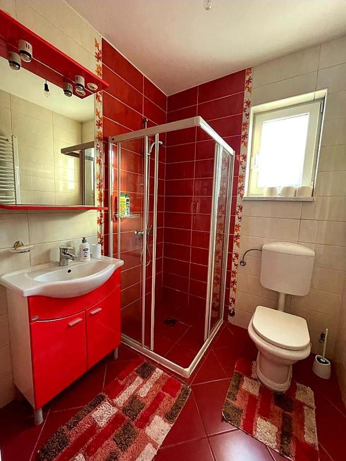 Villa 2 Etagen Mit Grossen Garten Modrica Esterno foto